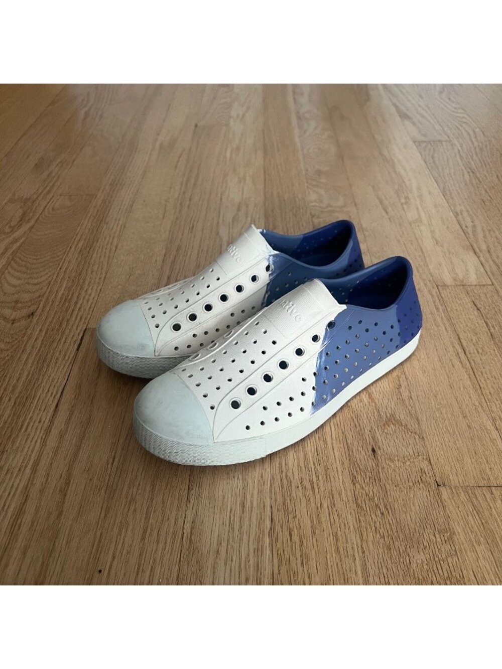 Native Jefferson Blue White Perforated Slip On Rubber Shoes Size Men 7/Women's 9